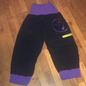 Zumba cargo capris